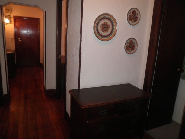 GRAN PISO 4 HABITACIONES BUENA ZONA REF. P796