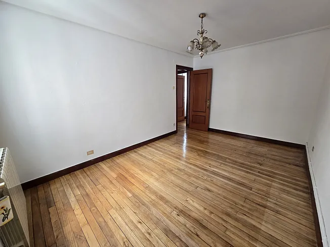GRAN PISO MUY CENTRICO REF. P992