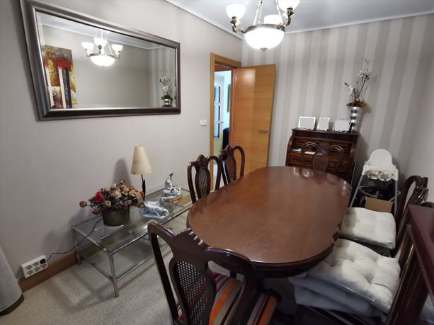 AMPLIA VIVIENDA EN ZONA ABARO REF. P803