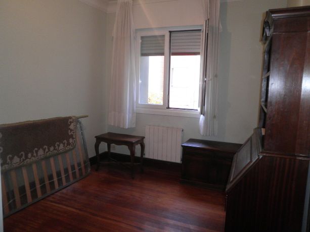 GRAN PISO 4 HABITACIONES BUENA ZONA REF. P796