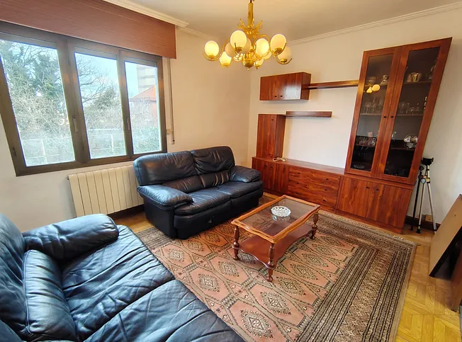 VIVIENDA CON JARDIN Y HUERTA ABATXOLO REF. P995