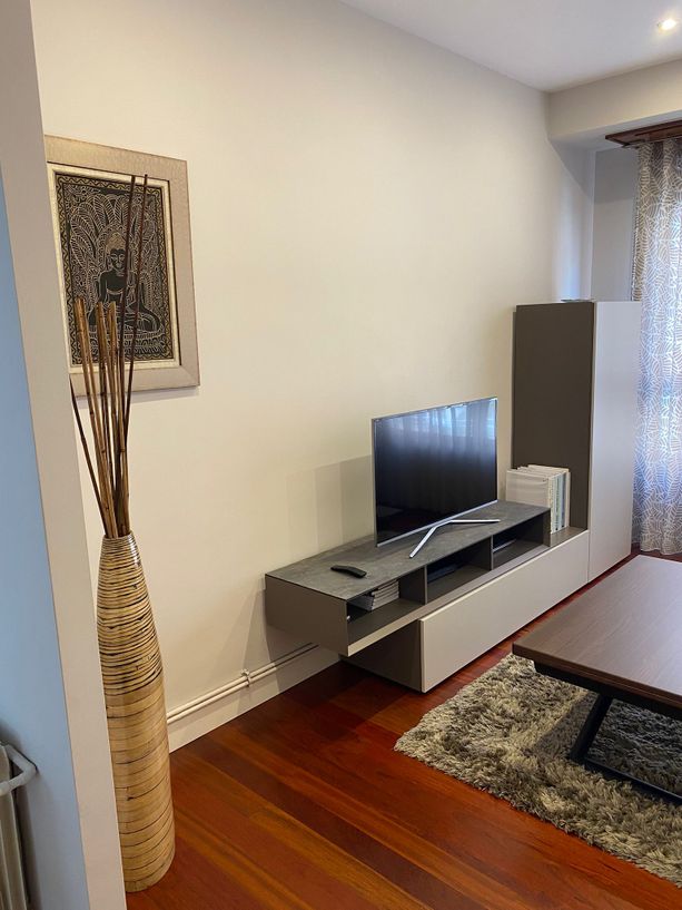 PRECIOSA VIVIENDA EN AVENIDA ABARO
