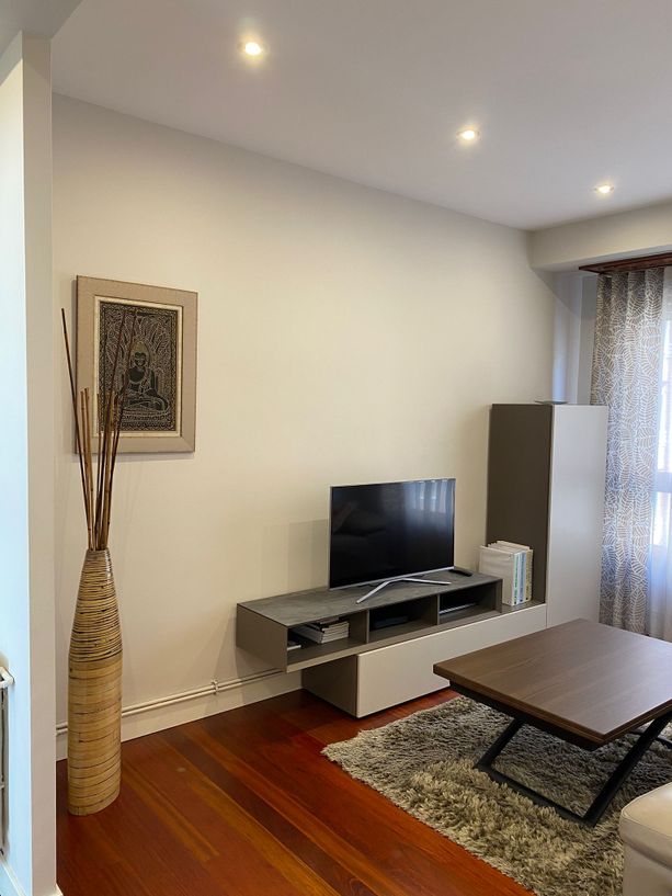 PRECIOSA VIVIENDA EN AVENIDA ABARO