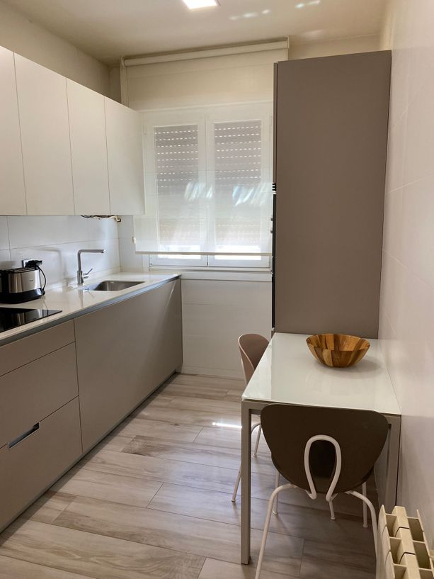 PRECIOSA VIVIENDA EN AVENIDA ABARO