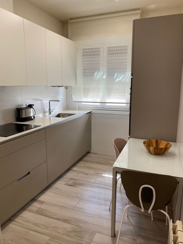 PRECIOSA VIVIENDA EN AVENIDA ABARO