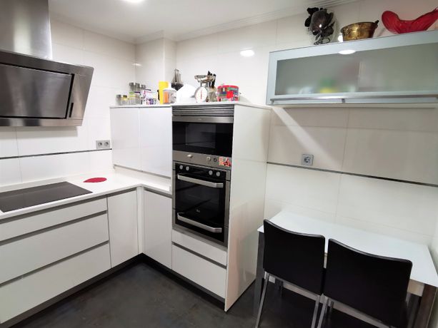 AMPLIA VIVIENDA EN ZONA ABARO REF. P803