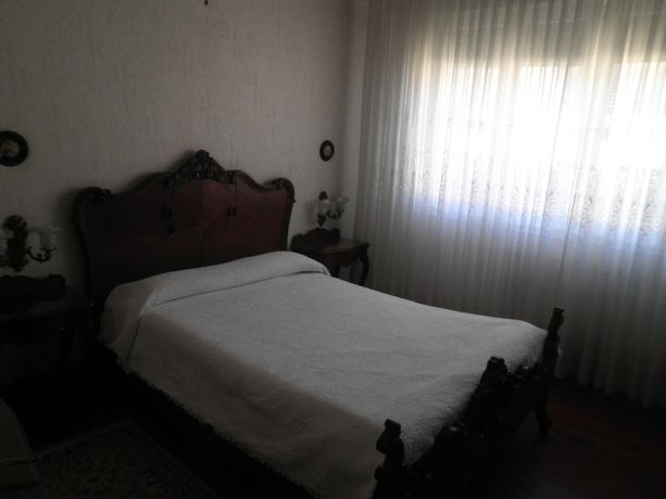 GRAN PISO 4 HABITACIONES BUENA ZONA REF. P796