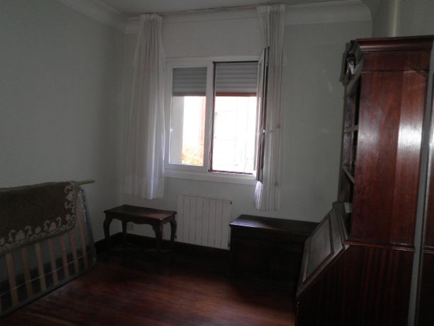GRAN PISO 4 HABITACIONES BUENA ZONA REF. P796