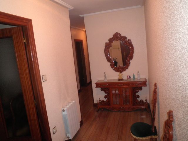 GRAN PISO 4 HABITACIONES REF. P786