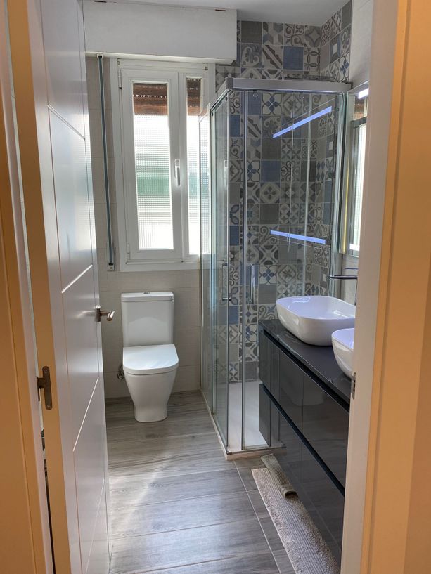 PRECIOSA VIVIENDA EN AVENIDA ABARO