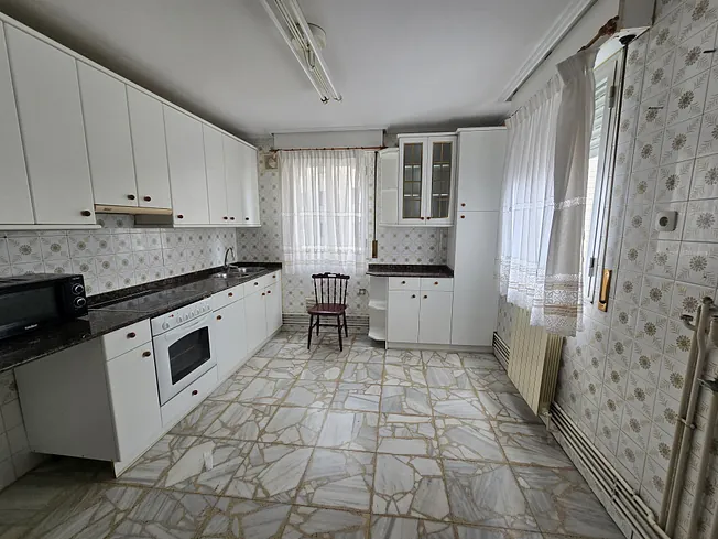 GRAN PISO MUY CENTRICO REF. P992