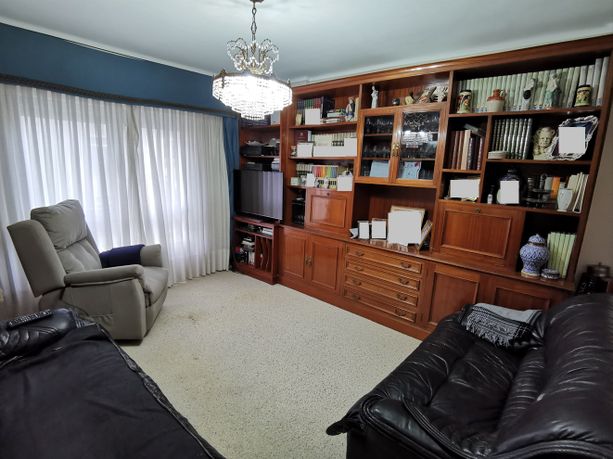 AMPLIA VIVIENDA EN ZONA ABARO REF. P803