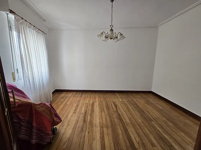 GRAN PISO MUY CENTRICO REF. P992