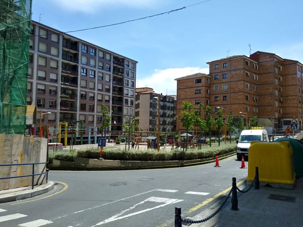OCASION EN AZETA 3 HABITACIONES REF. P734