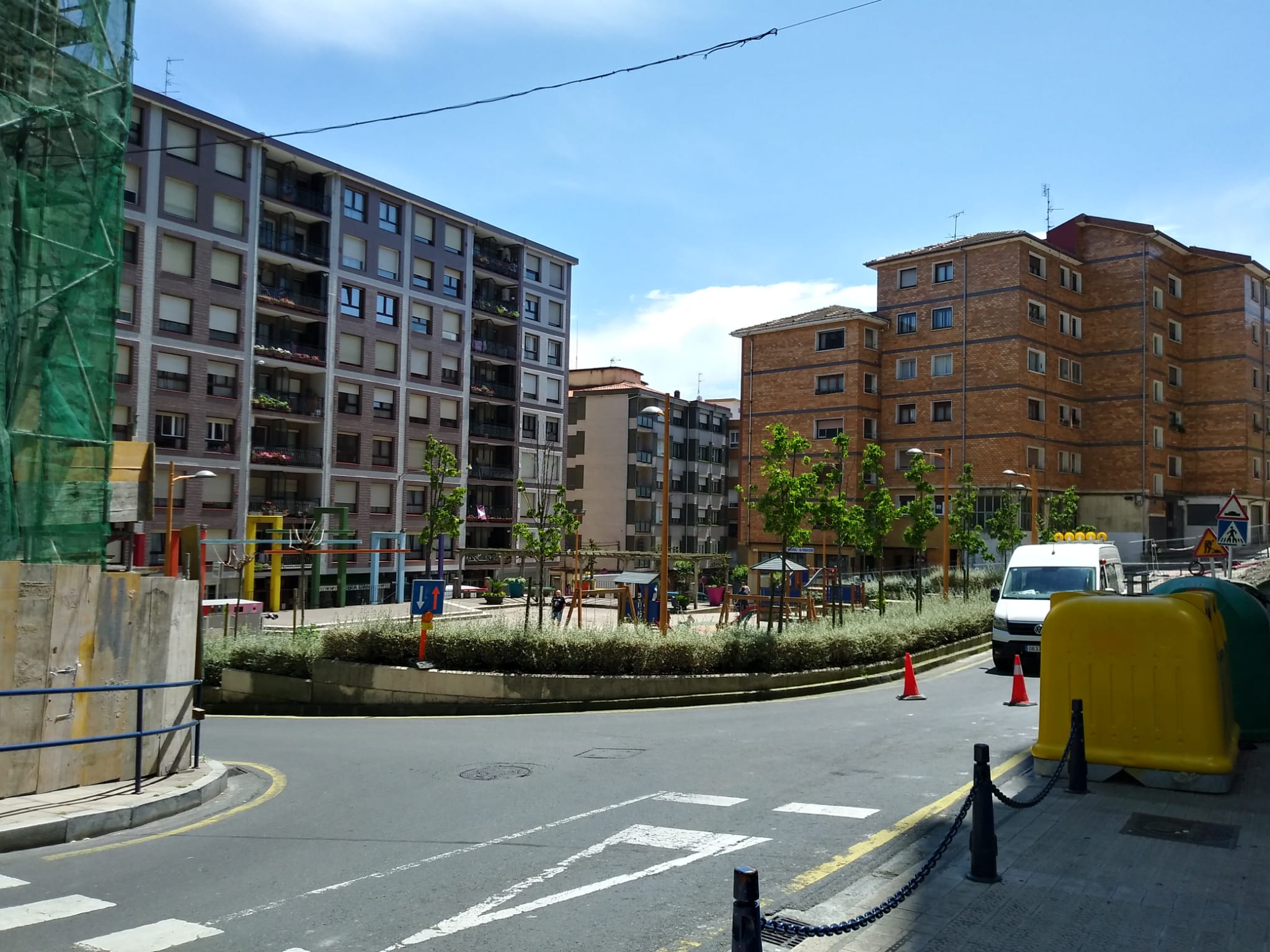 OCASION EN AZETA 3 HABITACIONES REF. P734