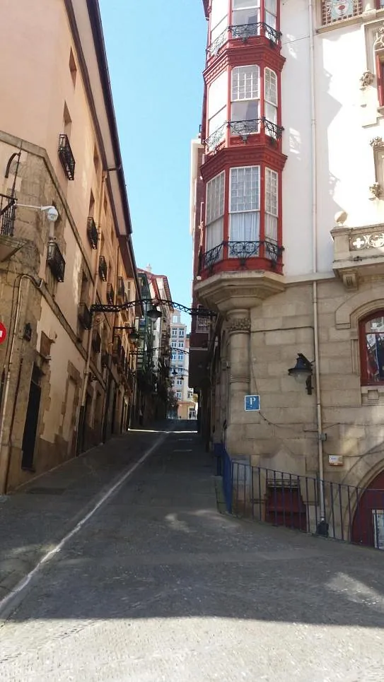 BUEN PISO CASCO VIEJO REF. P979